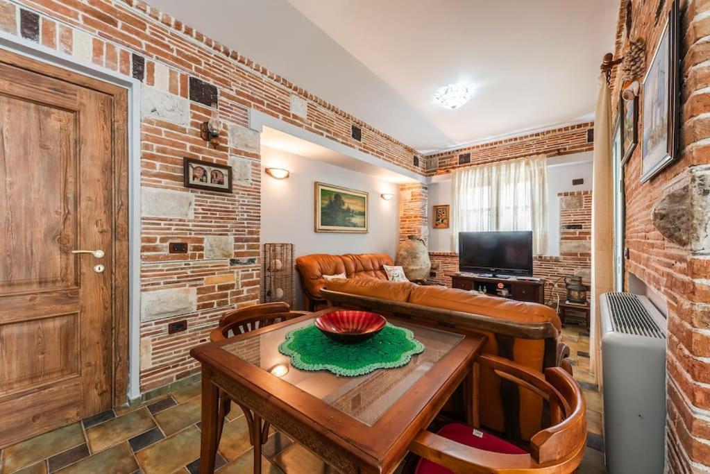 The Antique By Ps Villa Golem (Tirana)